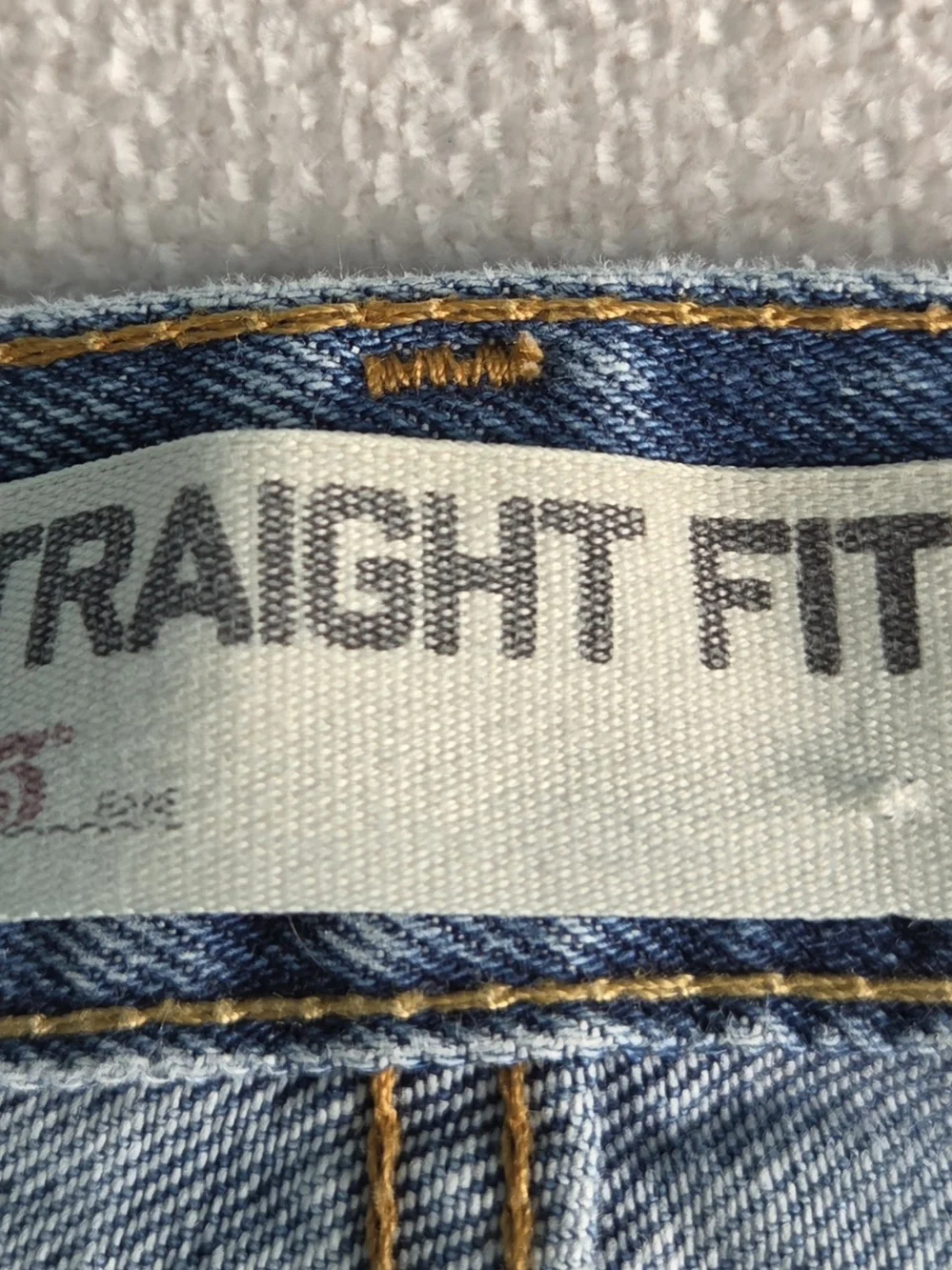 Levi's 505 Straight Fit Jeans Men's 36x36 Medium Wash Blue Denim Cotton. 2010